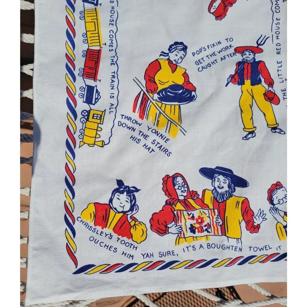 PENNSYLVANIA DUTCH Graphic Kitchen Towel Cotton Boughten Towel Train Kitschy 50s